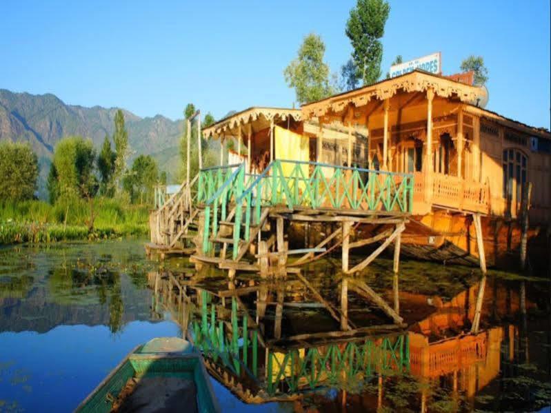Готель Golden Hopes Group Of Houseboats Срінагар Екстер'єр фото