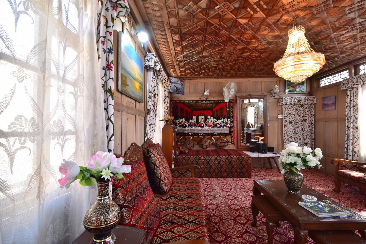 Готель Golden Hopes Group Of Houseboats Срінагар Екстер'єр фото