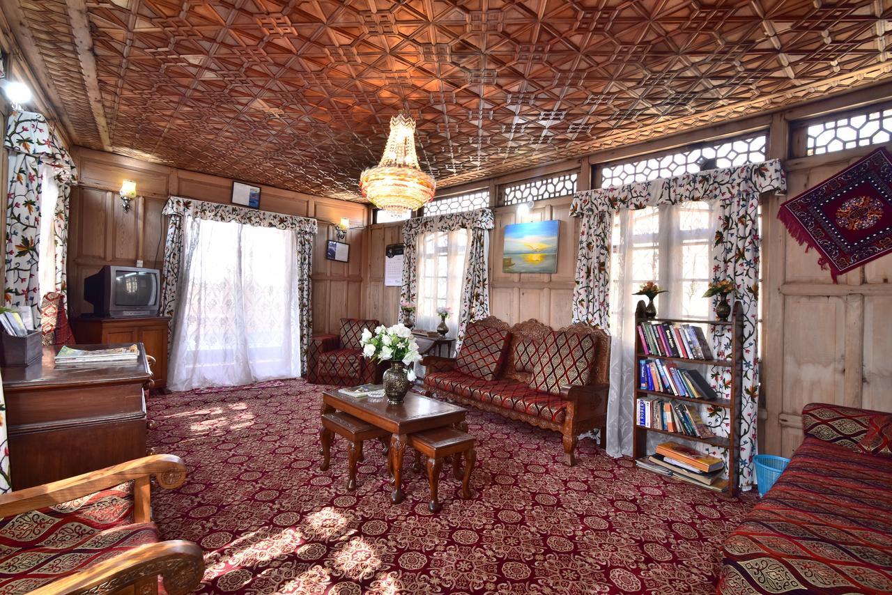 Готель Golden Hopes Group Of Houseboats Срінагар Екстер'єр фото